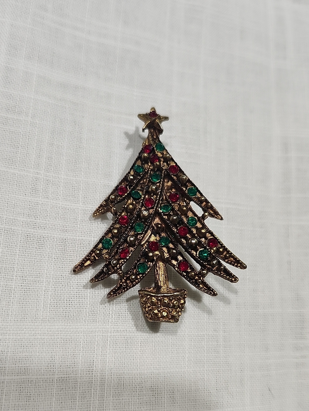 Vintage 1960 Hollycraft Gold-Tone Christmas Tree Pin, Red & Green Rhinestones
